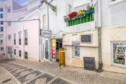 Negócio para Venda em Lagos (São Sebastião e Santa Maria)
