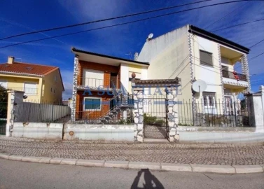 Moradia T2 para Venda em São Francisco