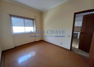 Moradia T2 para Venda em São Francisco