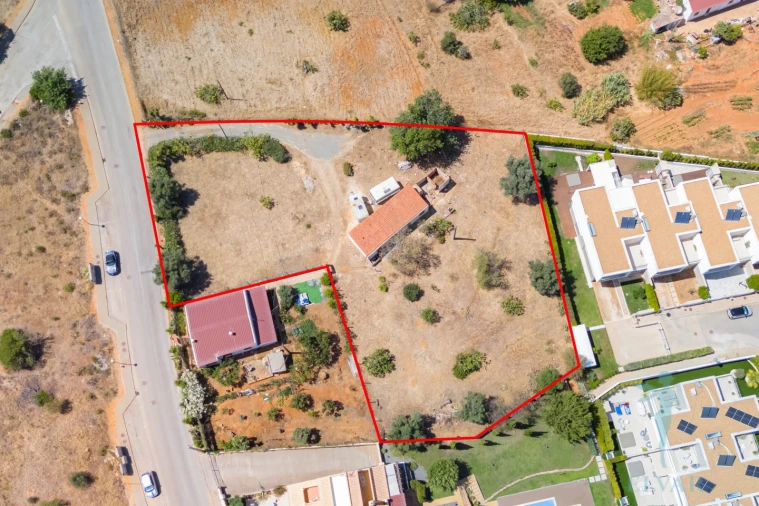 Terreno para Venda em Estômbar e Parchal Foto 4