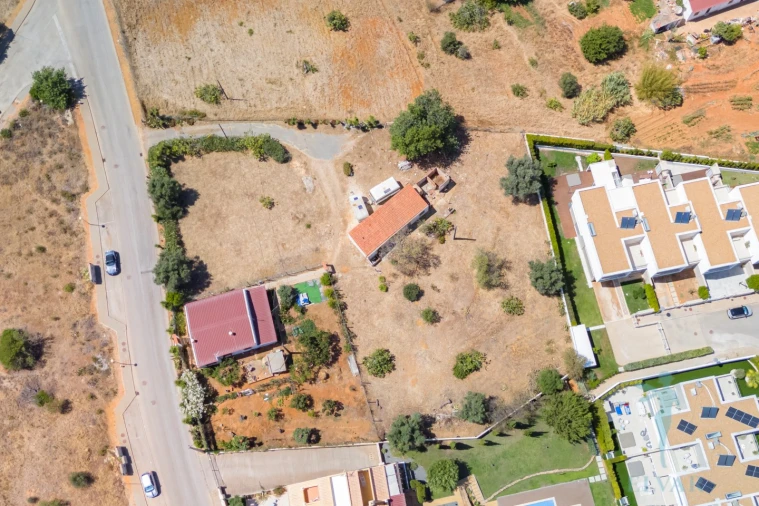 Terreno para Venda em Estômbar e Parchal Foto 9