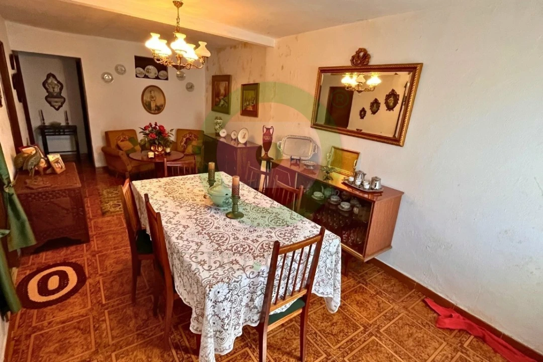 Moradia T5 para Venda em Rebordelo Foto 7