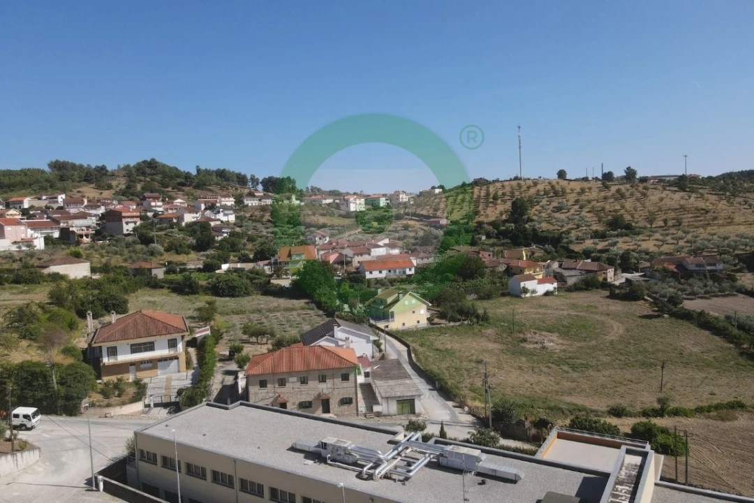 Moradia T0 para Venda em Rebordelo Foto 4