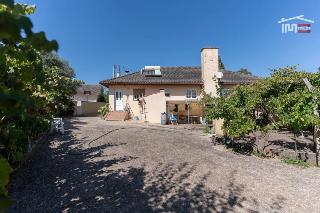 Moradia T3 para Venda em São Mamede Foto 33