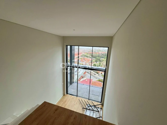 Apartamento T1 para Arrendamento em Arcozelo Foto 15