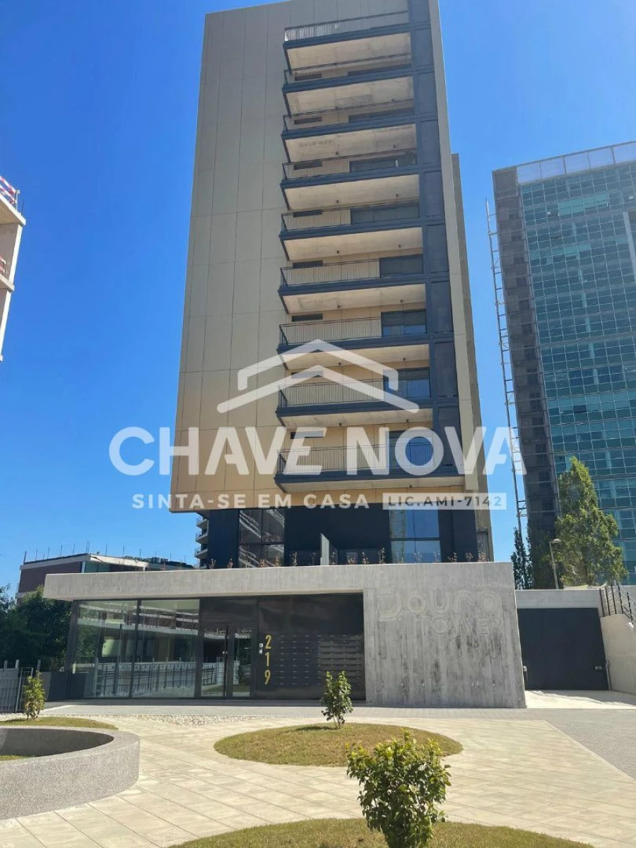 Apartamento T1 para Arrendamento em Arcozelo