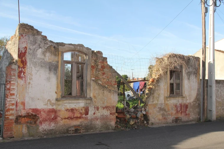 Armazém para Venda em Granja do Ulmeiro Foto 6