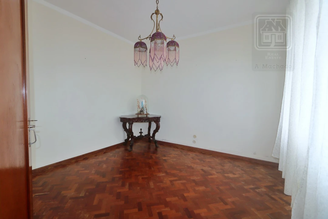 Moradia T4 para Venda em Santa Barbara Foto 14