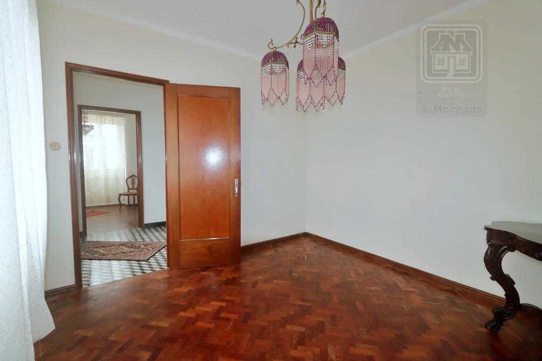 Moradia T4 para Venda em Santa Barbara Foto 16