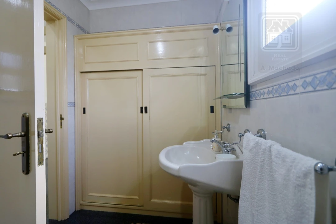 Moradia T4 para Venda em Santa Barbara Foto 51