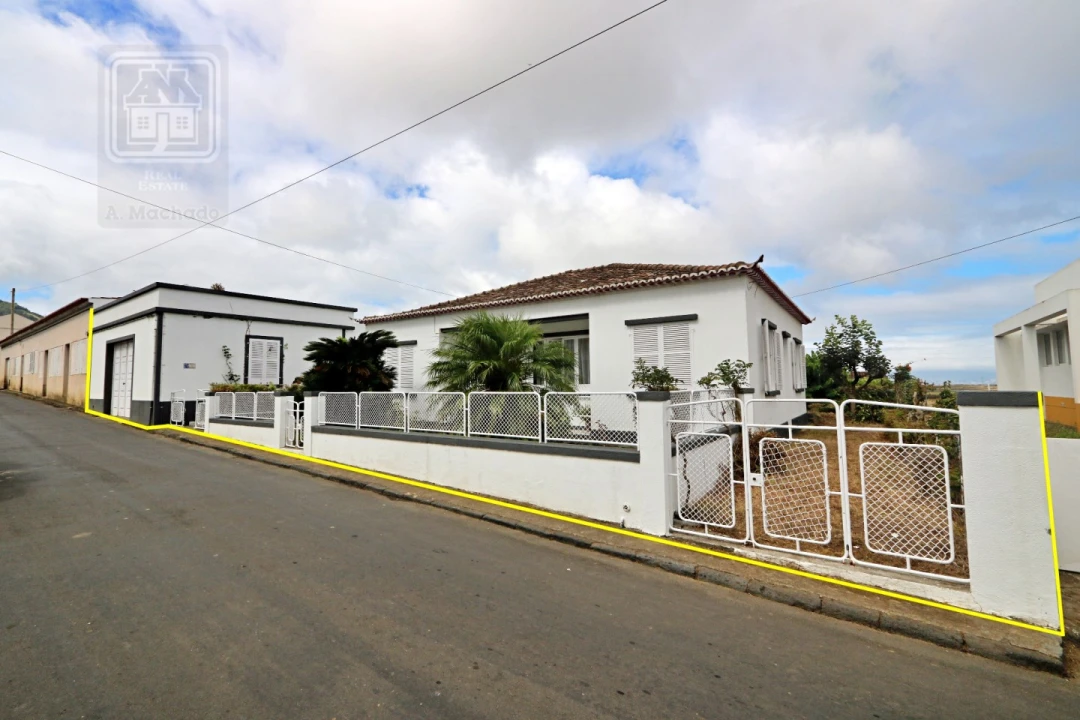 Moradia T4 para Venda em Santa Barbara Foto 5