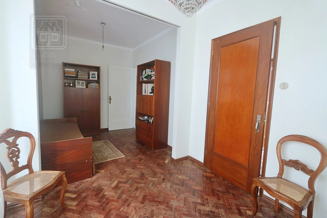 Moradia T4 para Venda em Santa Barbara Foto 16
