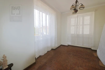 Moradia T4 para Venda em Santa Barbara