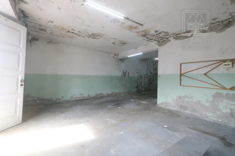 Moradia T4 para Venda em Santa Barbara Foto 73