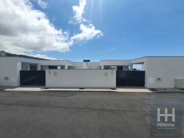 Moradia T3 para Venda em Camara de Lobos