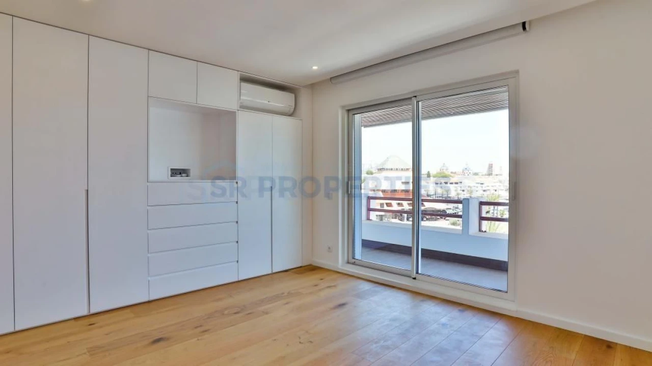 Apartamento T1 para Venda em Quarteira Foto 15