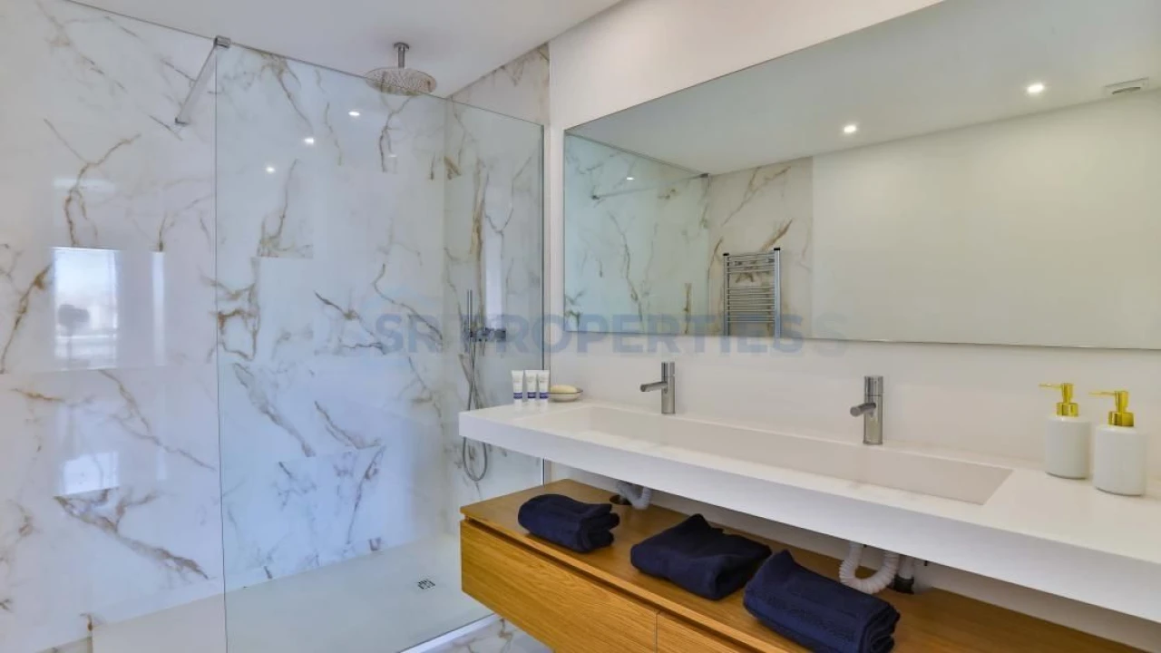 Apartamento T1 para Venda em Quarteira Foto 24