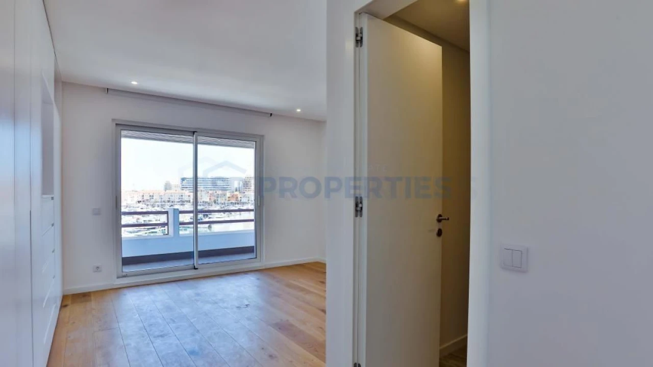 Apartamento T1 para Venda em Quarteira Foto 13