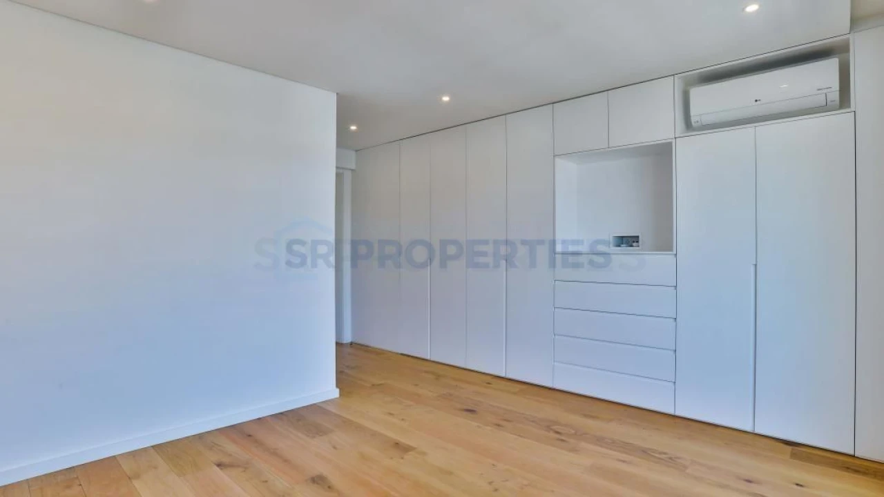 Apartamento T1 para Venda em Quarteira Foto 18