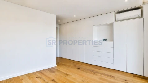 Apartamento T1 para Venda em Quarteira
