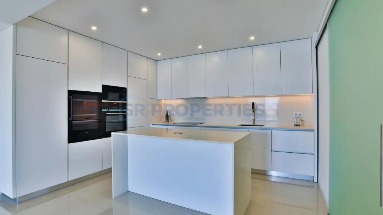 Apartamento T1 para Venda em Quarteira Foto 2