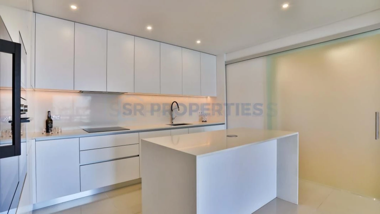 Apartamento T1 para Venda em Quarteira Foto 9