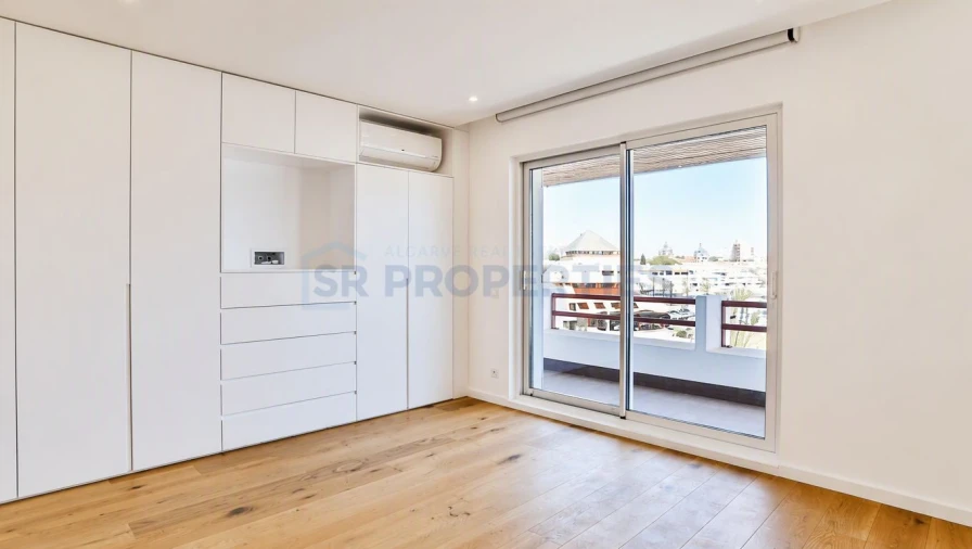 Apartamento T1 para Venda em Quarteira Foto 36