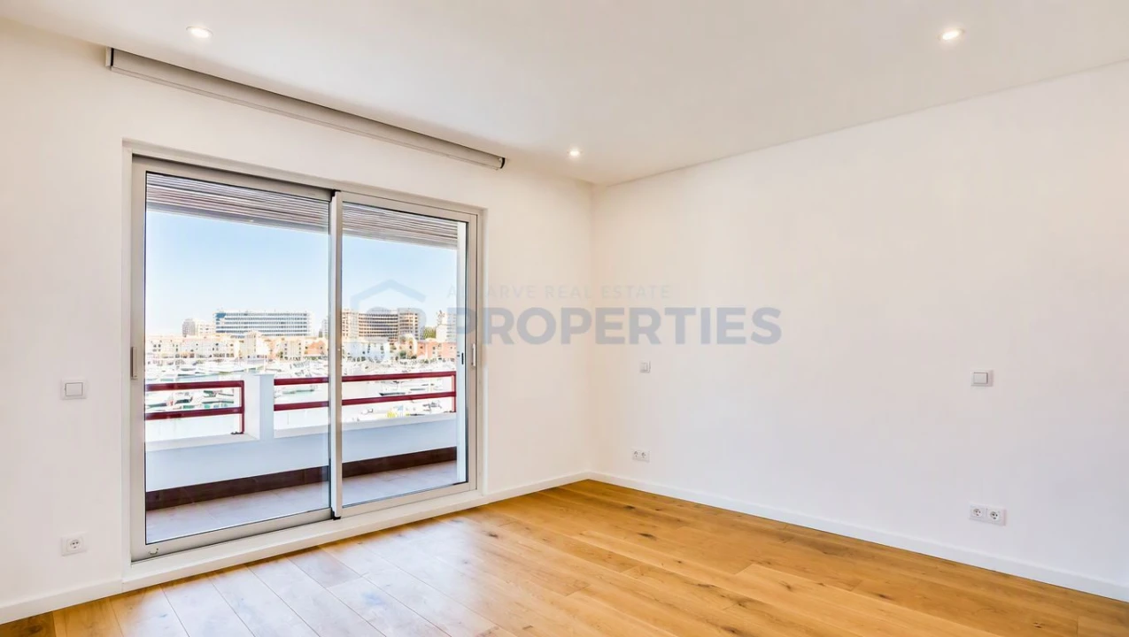 Apartamento T1 para Venda em Quarteira Foto 9