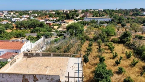Terreno para Venda em Boliqueime