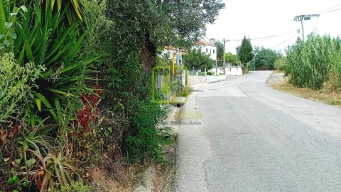 Terreno para Venda em Eiras e São Paulo de Frades
