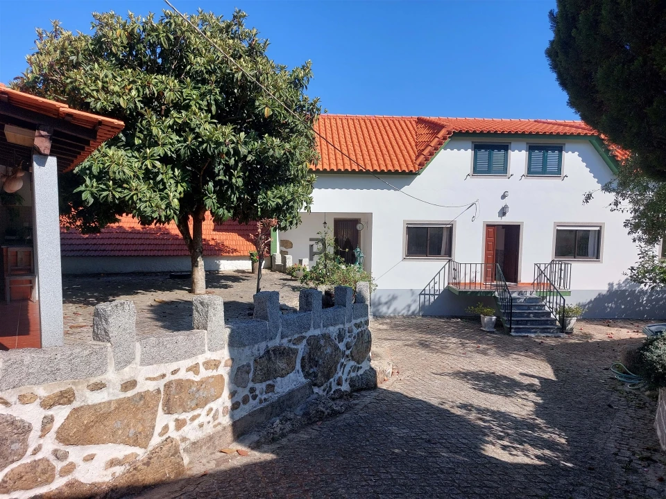 Moradia T5 para Venda em Castelo de Penalva Foto 1