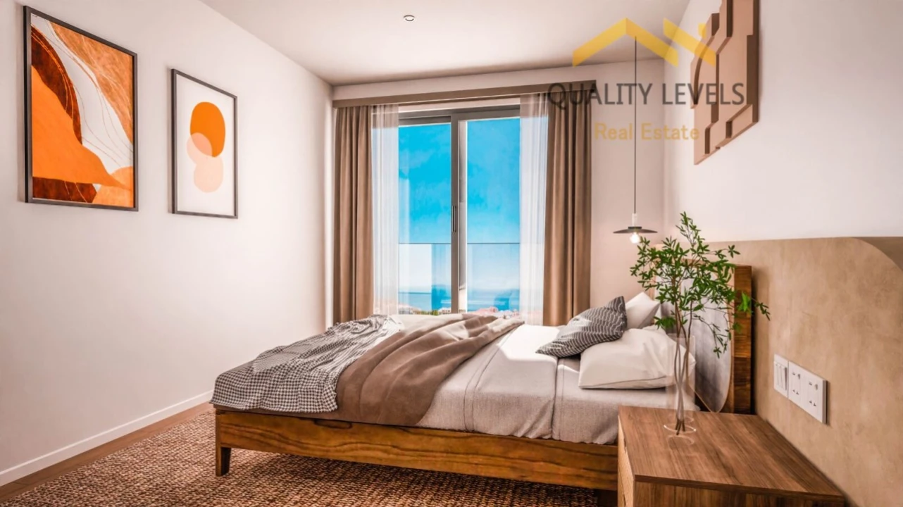 Moradia T3 para Venda em Caniço Foto 9