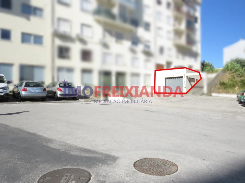 Armazém para Arrendamento em Nossa Senhora da Piedade Foto 1