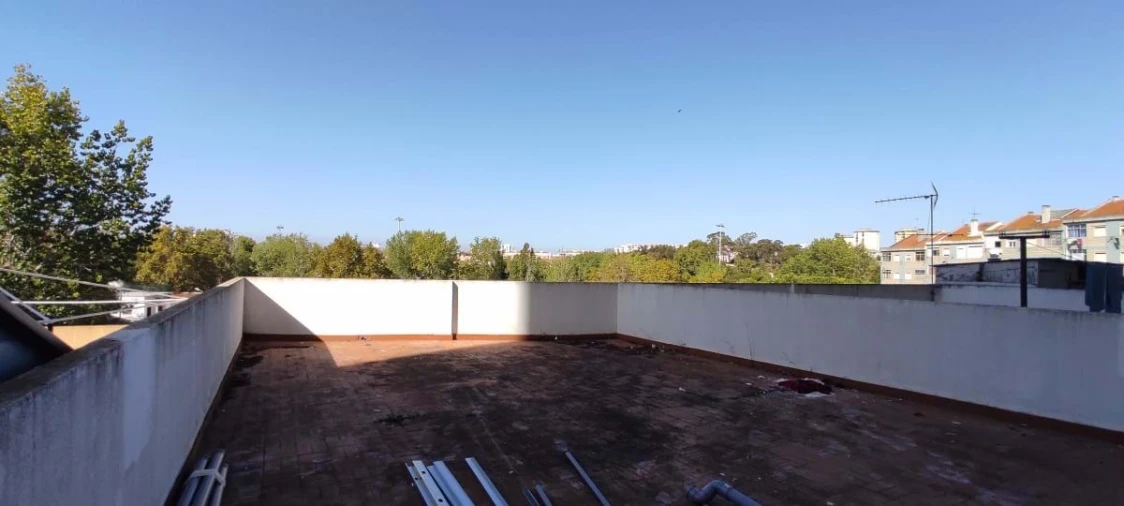 Negócio para Venda em Alto do Seixalinho, Santo André e Verderena Foto 2