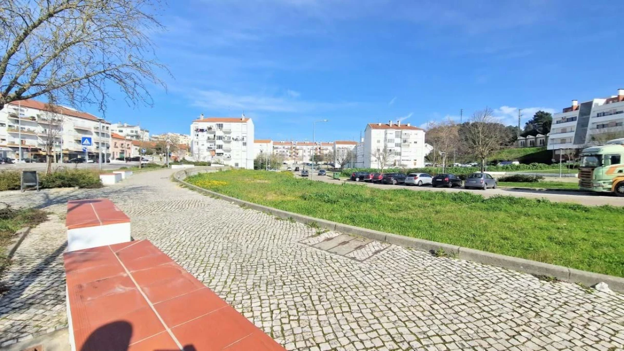 Terreno para Venda em Vale de Santarem Foto 7