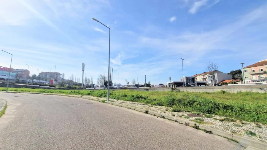 Terreno para Venda em Vale de Santarem Foto 8
