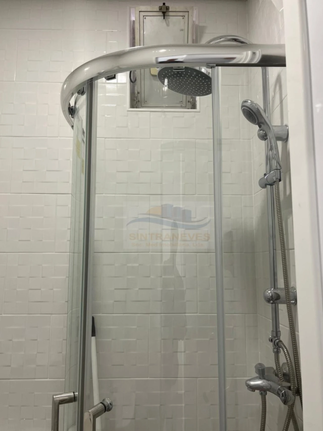 Apartamento T1 para Venda em Sacavém e Prior Velho Foto 9