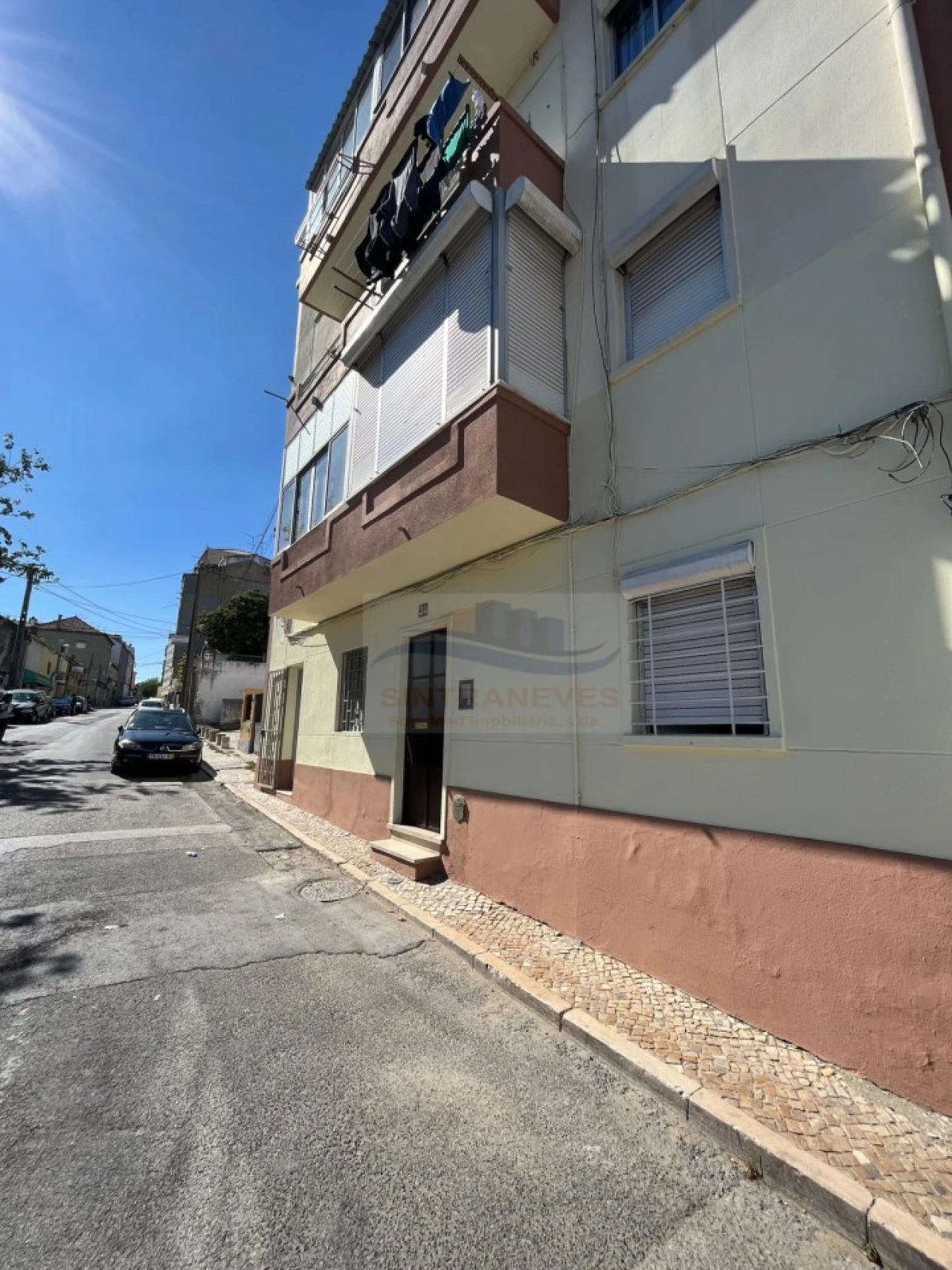 Apartamento T1 para Venda em Sacavém e Prior Velho Foto 17