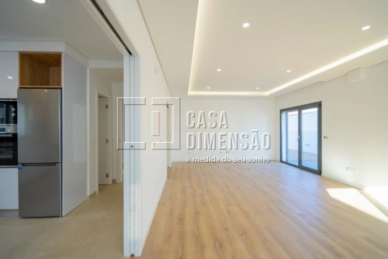 Moradia T4 para Venda em Charneca de Caparica e Sobreda Foto 6