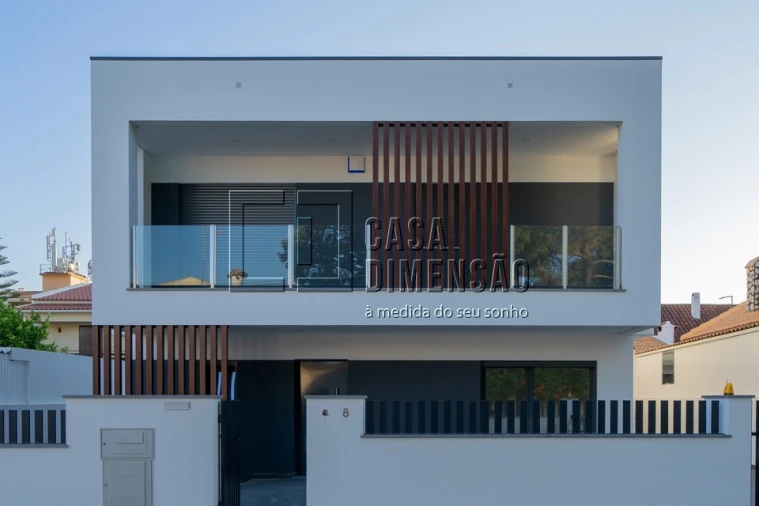 Moradia T4 para Venda em Charneca de Caparica e Sobreda Foto 46