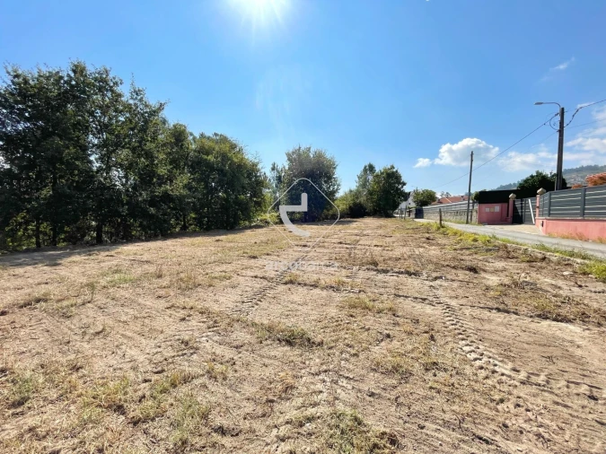 Terreno para Venda em Aguiã Foto 2