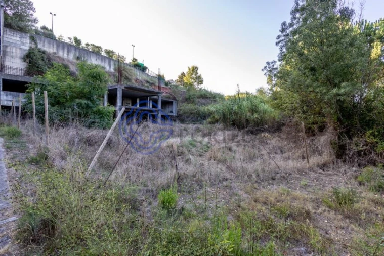 Terreno para Venda em Santo Antonio dos Olivais Foto 10