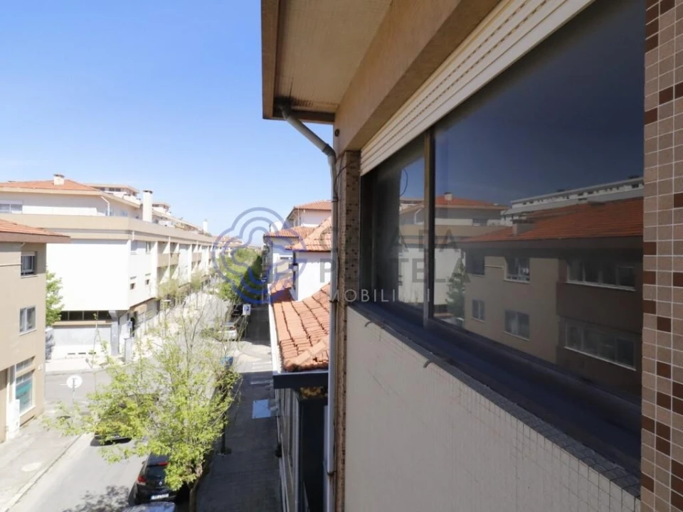 Prédio para Venda em Espinho Foto 2