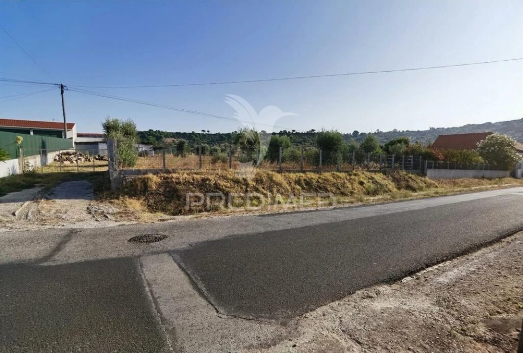 Terreno para Venda em Arneiro das Milhariças Foto 6