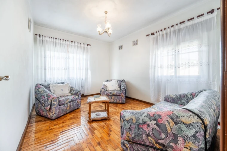 Moradia T6 para Venda em Ferreiros, Prozelo e Besteiros Foto 4