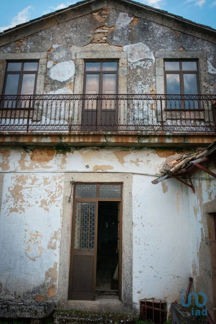 Prédio para Venda em Longa Foto 11