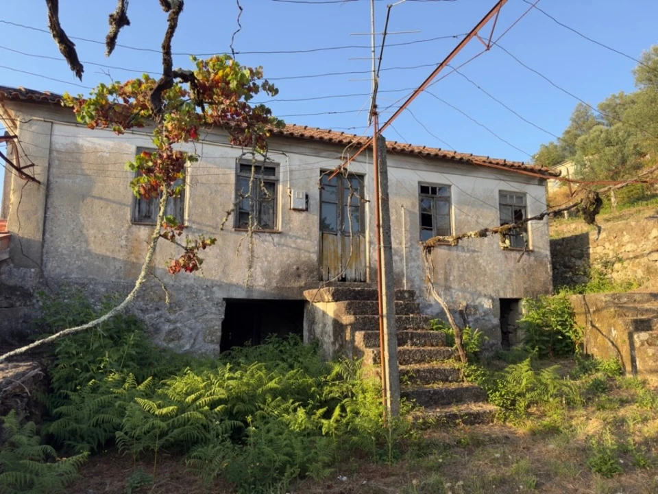 Quinta T2 para Venda em Vale Foto 1