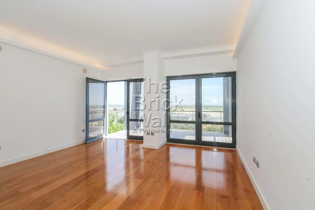 Moradia T3 para Venda em Alcoentre Foto 30