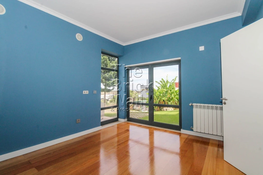 Moradia T3 para Venda em Alcoentre Foto 24