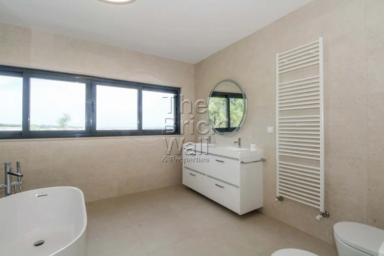 Moradia T3 para Venda em Alcoentre Foto 31